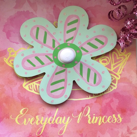 💕Pink Polka Dot Daisy Wood Wall Peg Hook - Picture 3 of 6